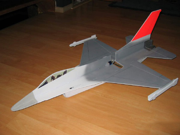 نقشه هواپیمای مدل F-16 falcon