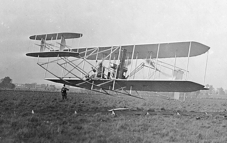 اولین هواپیمای جهان