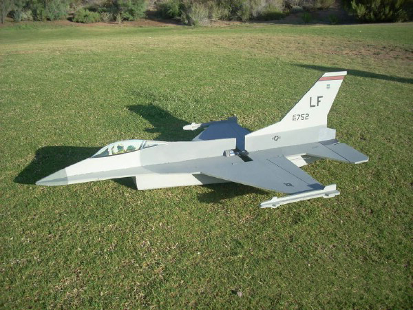 آموزش ساخت هواپیمای مدل جنگنده f16 falcon