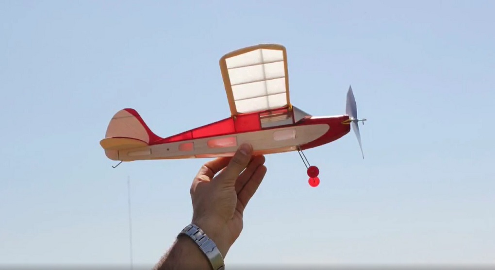 کیت ساختنی هواپیمای موتور کشی مدل redwing (شورت کیت)
